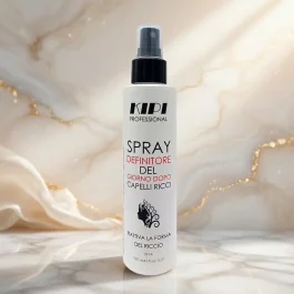 Spray Definitore Giorno Dopo Ricci Kipi Spray definitore ricci Kipi per il refresh del giorno dopo: ravviva le onde senza appesantire e corregge l'effetto crespo.