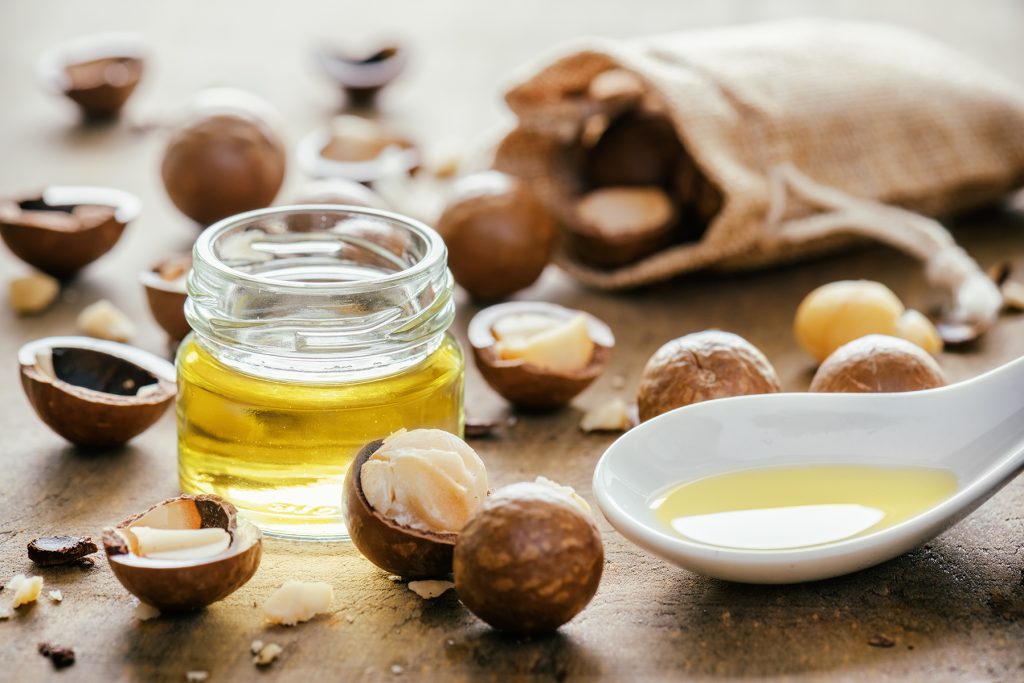 L'Olio di Macadamia costituisce l'Olio Capelli Sun